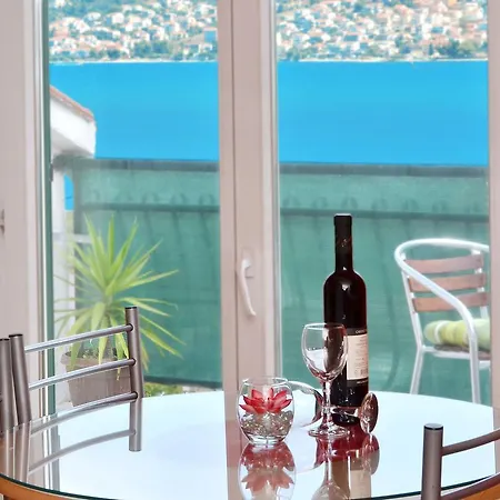 Apartament Marija *